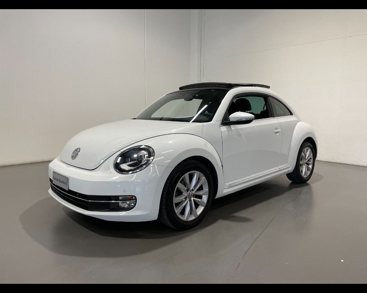 VOLKSWAGEN Maggiolino 2011 Maggiolino 2.0 tdi BM Design 110cv