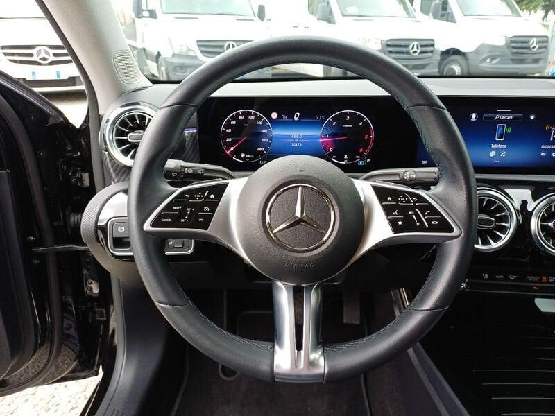 Mercedes-Benz Classe A A 180 d Progressive Advanced Plus NIGHT-PACK