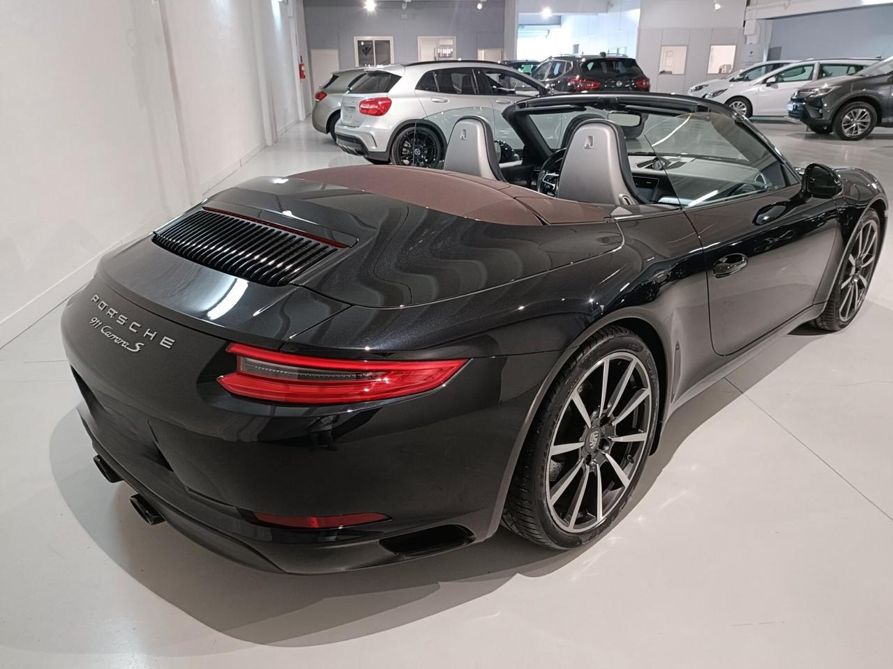 Porsche 911 3.0 Carrera S Cabriolet