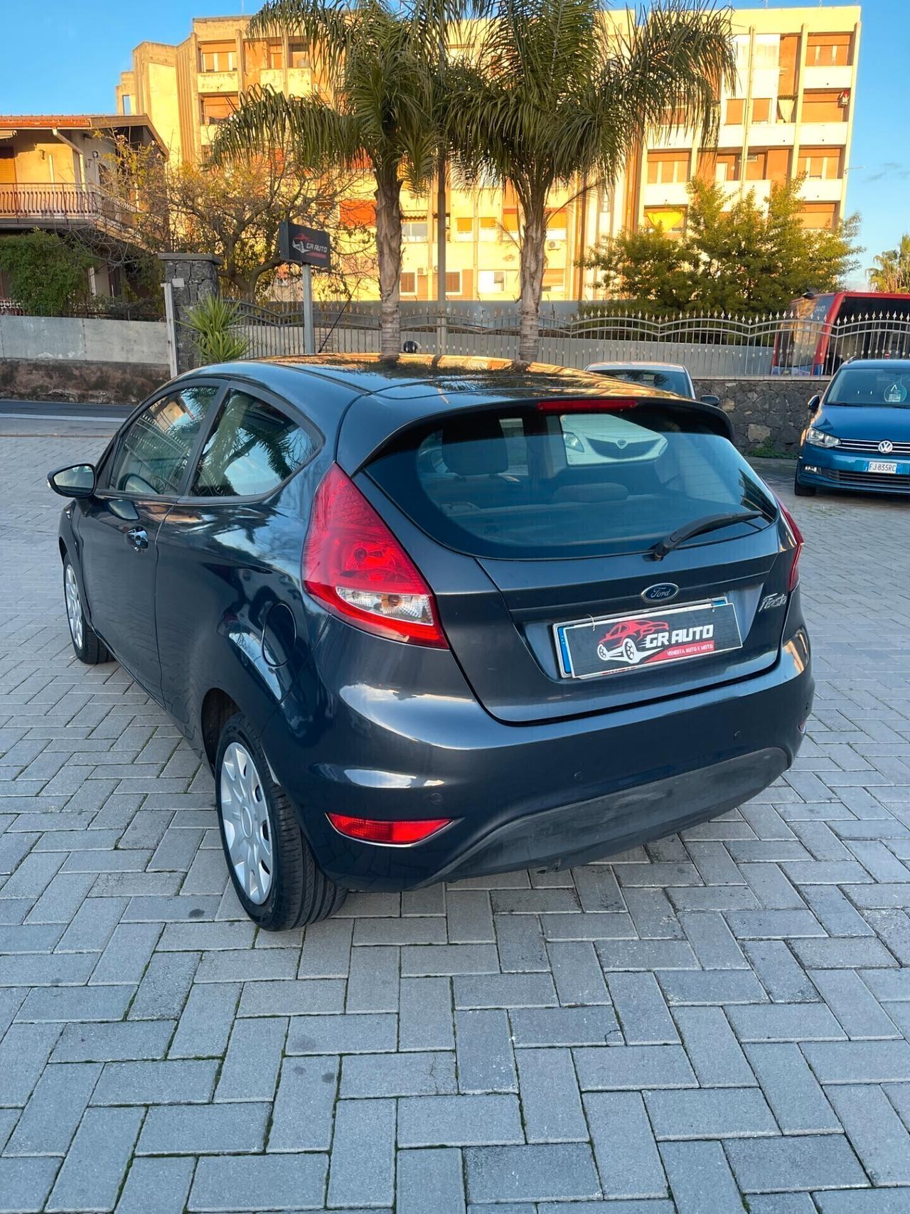 Ford Fiesta 1.2 82cv