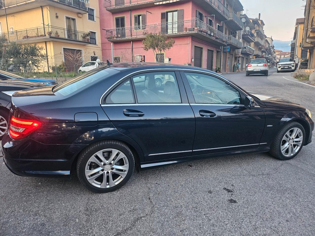Mercedes-benz C 220 CDI BlueEFFICIENCY Elegance