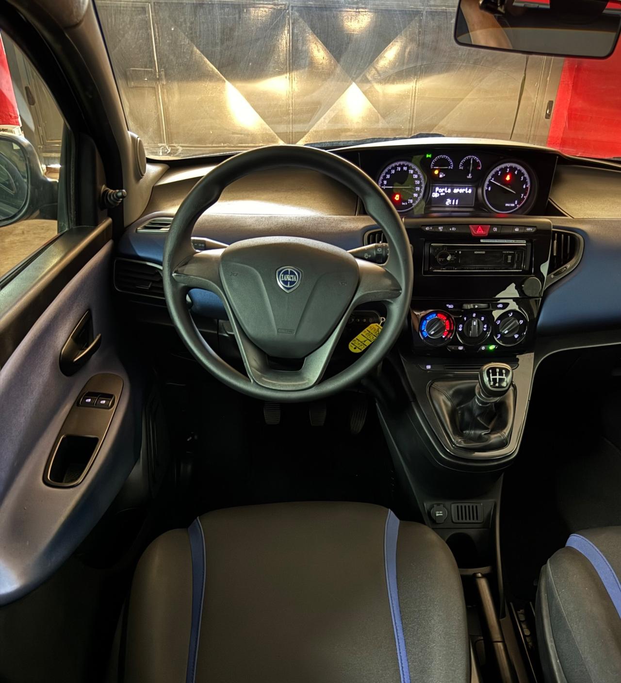 Lancia Ypsilon 1.2 69 CV 5 porte 130000 Chilometri