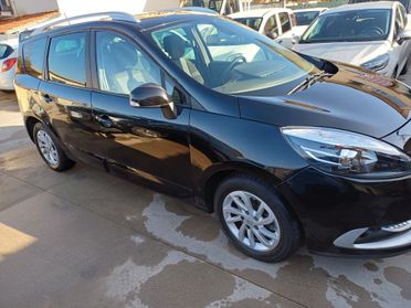 Renault Scenic dCi 110 CV (7 posti)