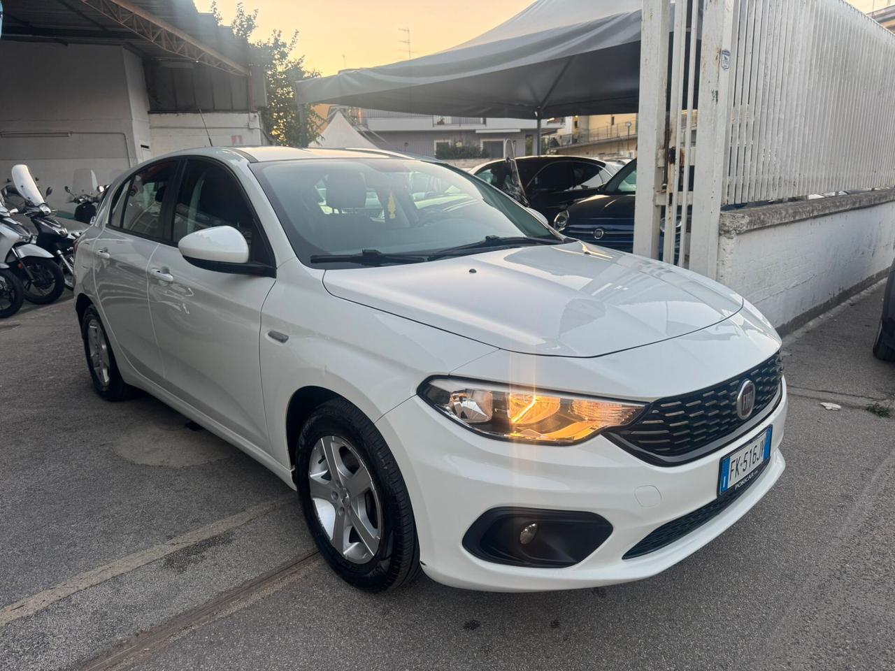 FIAT TIPO 1.4 95 CV GPL LOUNGE 2017