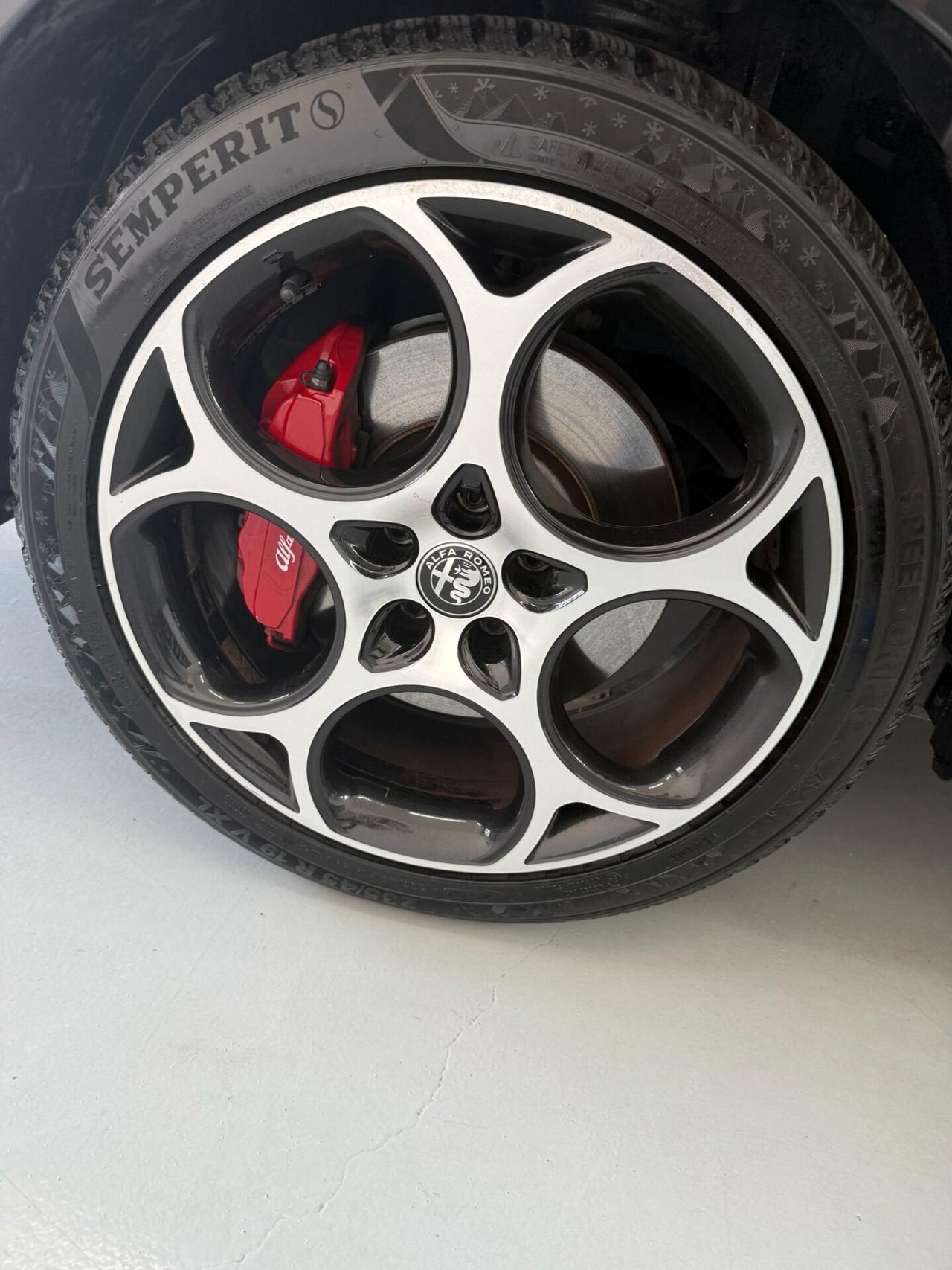 Alfa Romeo Tonale 1.5 160 CV MHEV TCT7 Veloce
