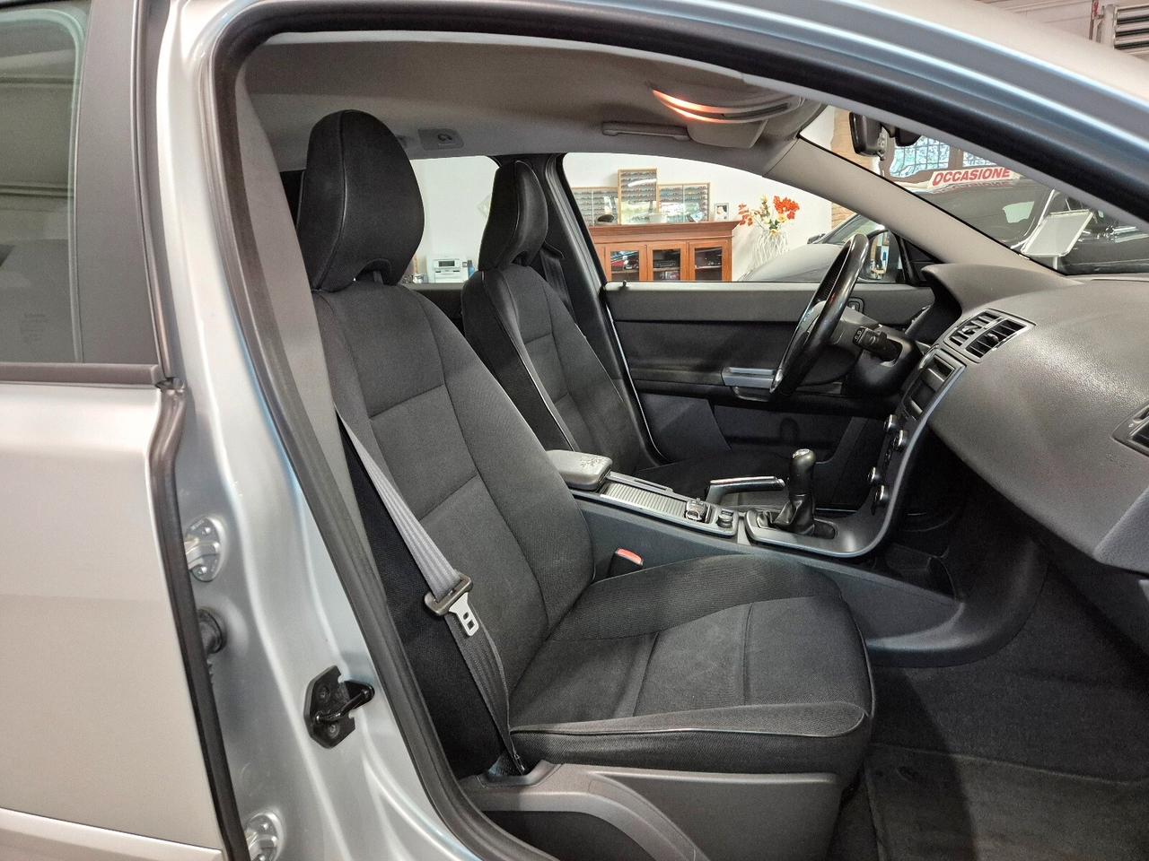 Volvo V50 D2 POLAR