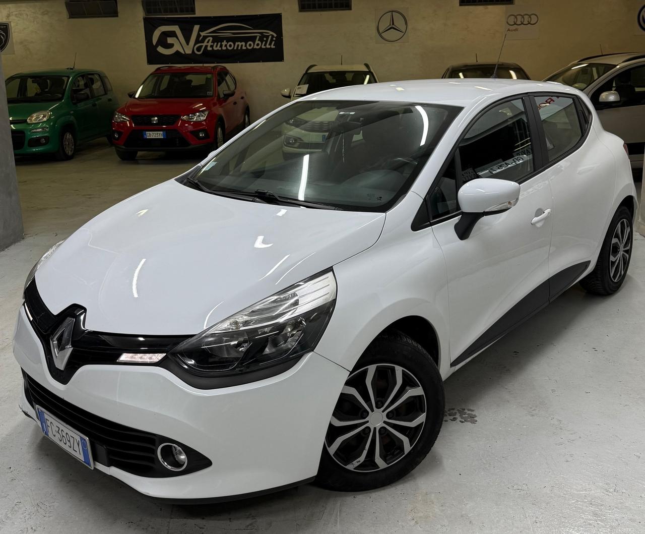 Renault Clio dCi 8V 75 CV Start&Stop 5 porte Energy Duel