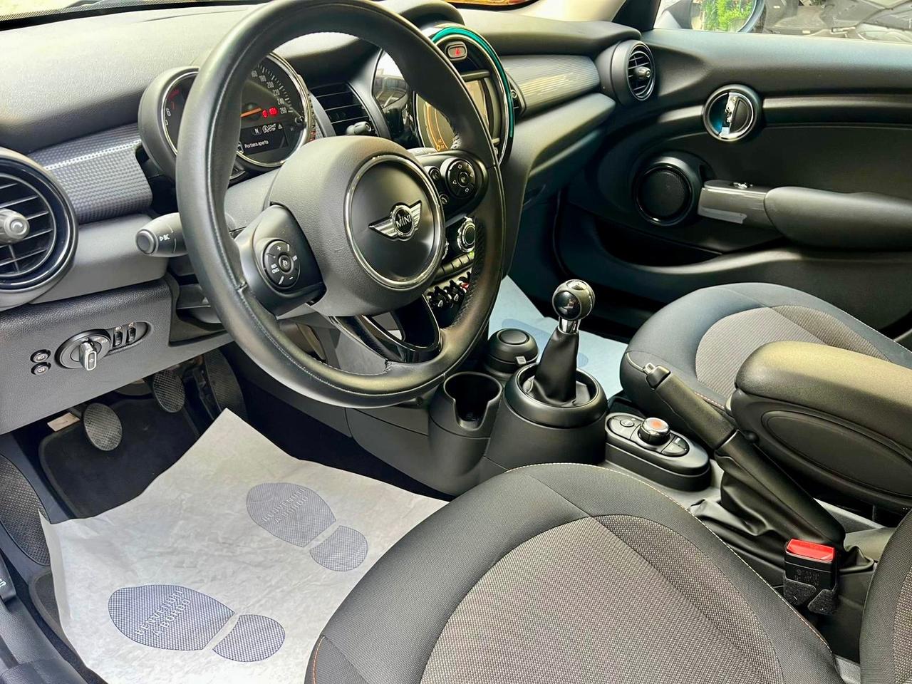 Mini Cooper 5 porte 1.5 Boost