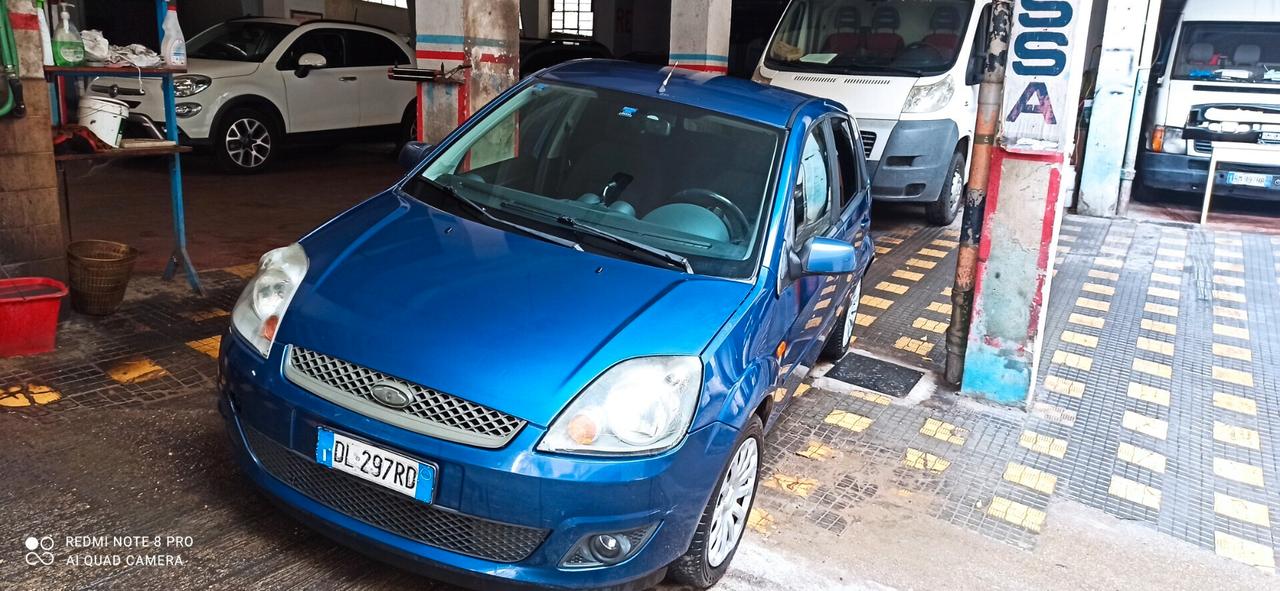 Ford Fiesta 1.2 16V 5p. Ghia GPL