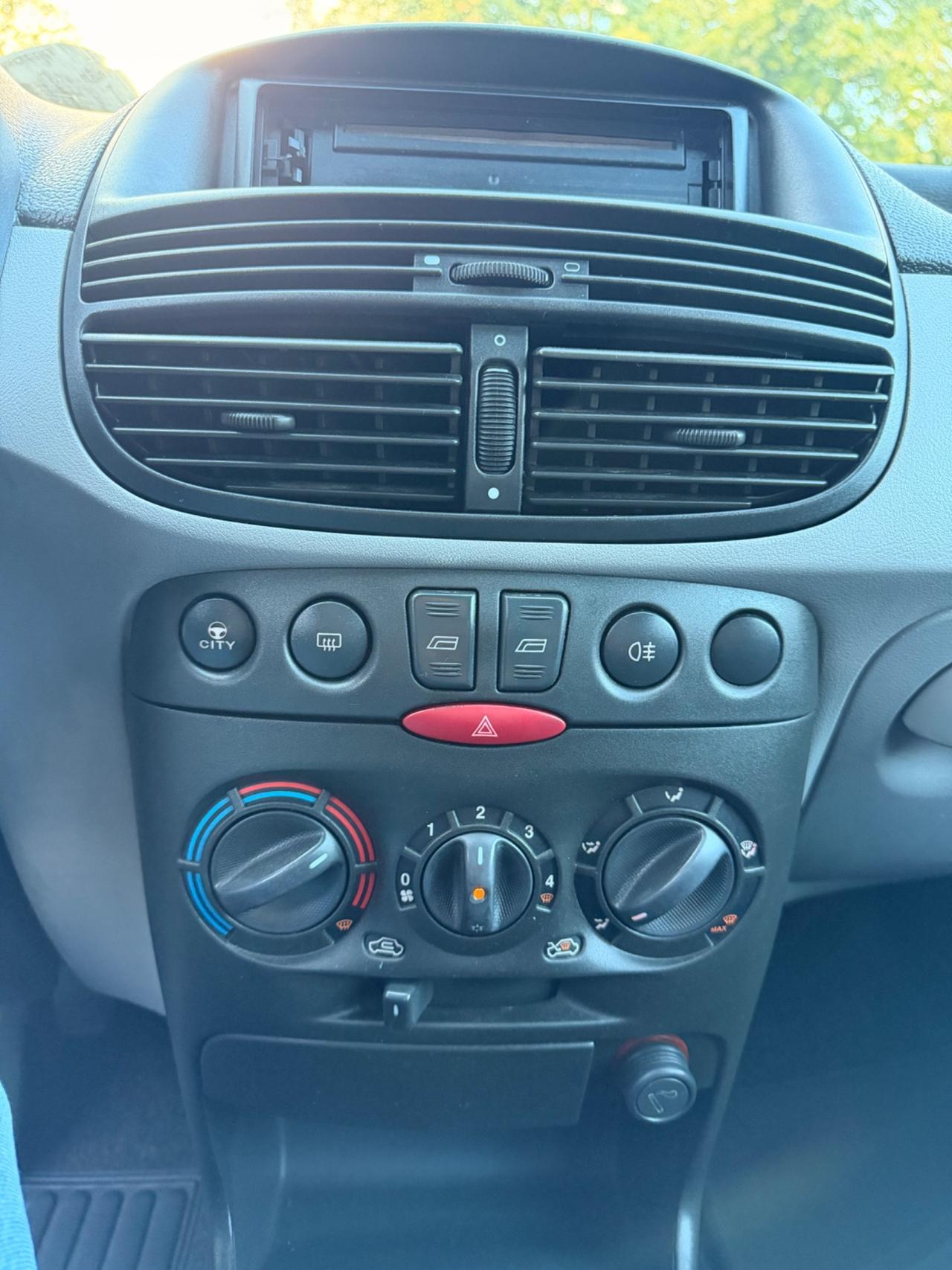 Fiat Punto 1.2i cat 5 porte ELX