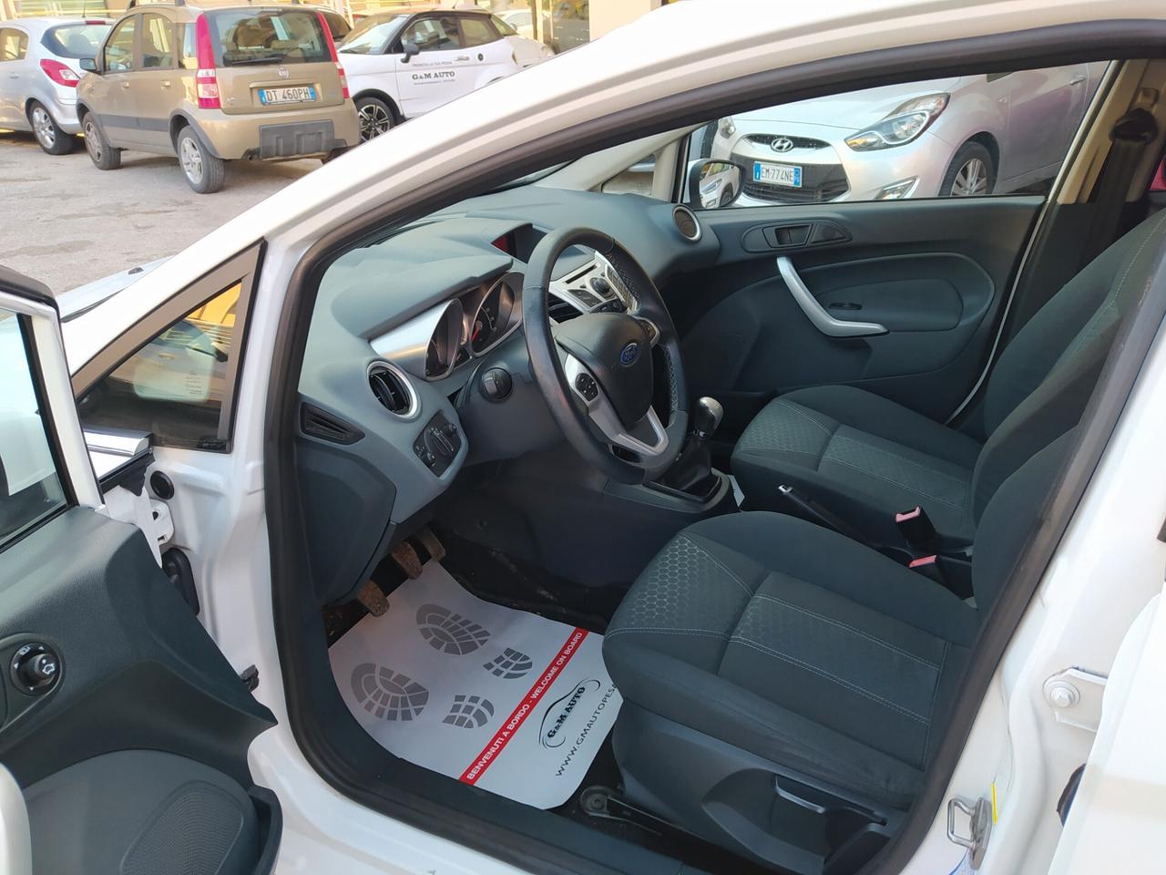 Ford Fiesta 1.4 5 porte Bz.- GPL Titanium Neopatentati