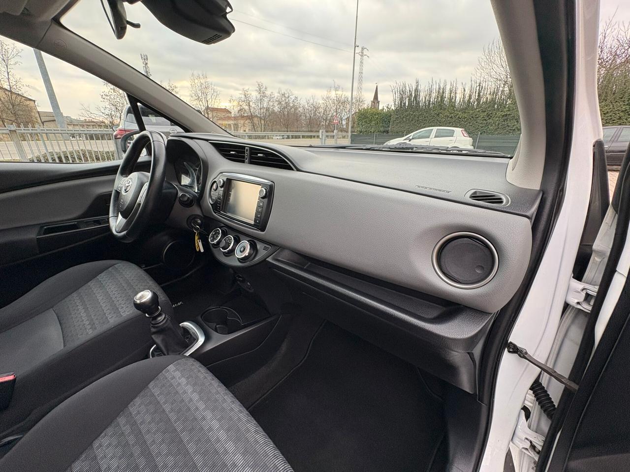 TOYOTA YARIS 5/P 1.4 D4D TAGLIANDATA SI NEOPAT.