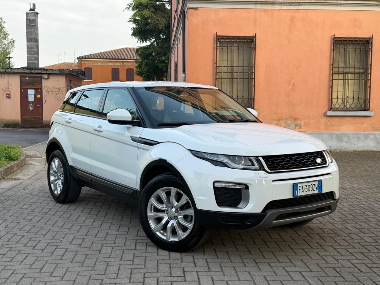 Land Rover Range Evoque 2.0 TD4 150 CV 5p. Business Edition