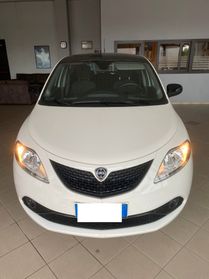 Lancia Ypsilon 0.9 TwinAir 5 porte Metano Ecochic Black and Noir