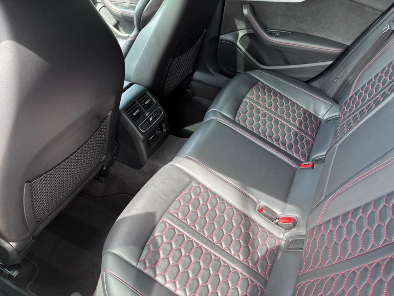 Audi A4 RS 4 Avant 2.9 TFSI quattro tiptronic