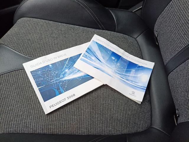 PEUGEOT 3008 PureTech Turbo 130 Allure
