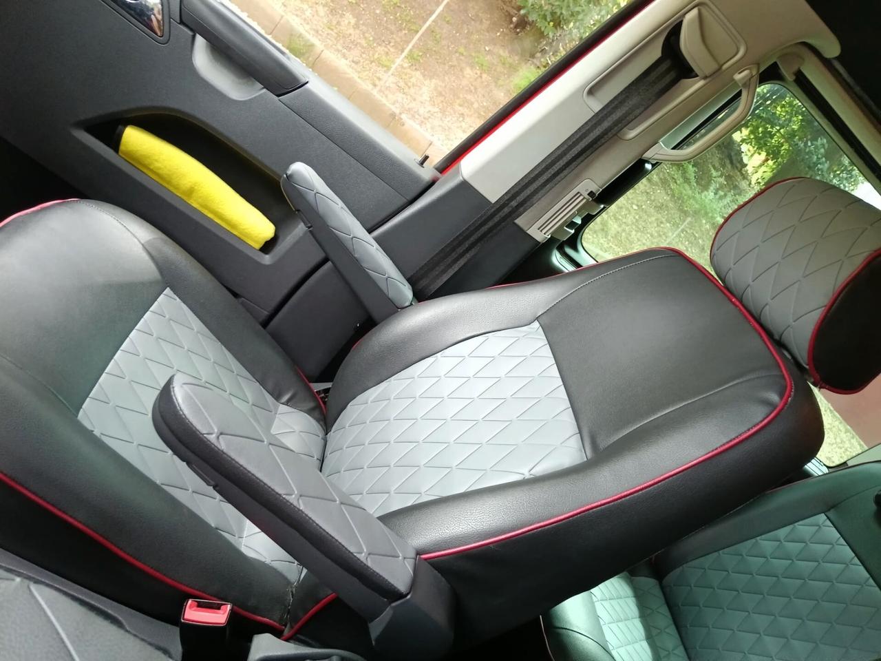 Volkswagen Caravelle 2.5 TDI/130CV PC - UNICO - Leggere descrizione