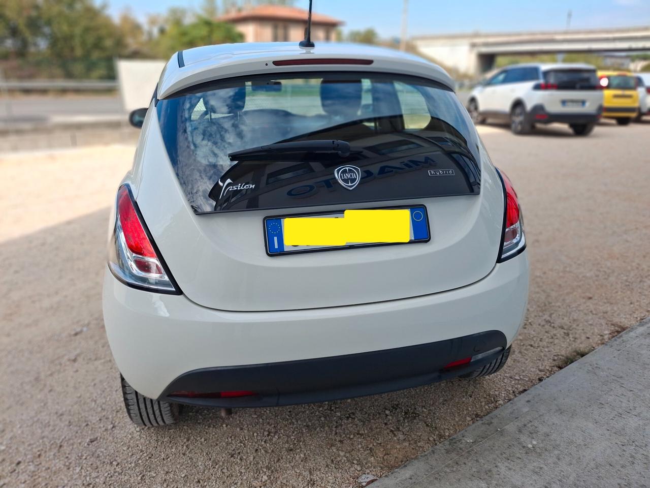 Lancia Ypsilon 1.0 FireFly 5 porte S&S Hybrid Silver Plus