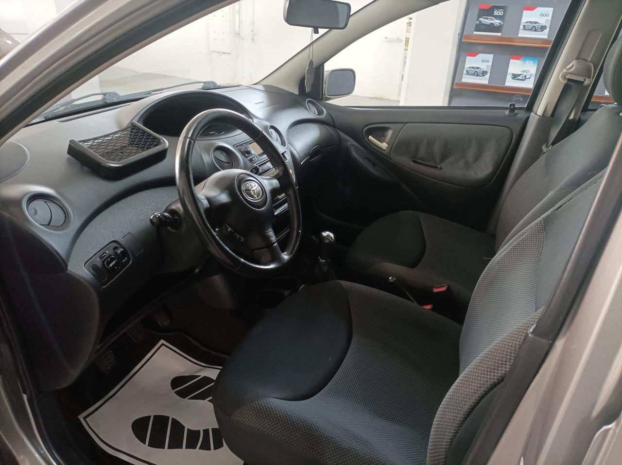 Toyota Yaris 1.0i 16V cat 5 porte Sol B.E.L.L.A!!