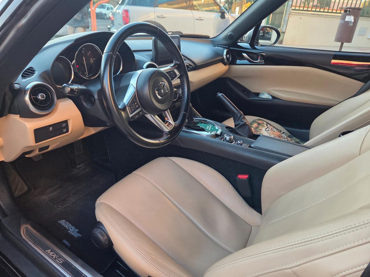 Mazda MX-5 2.0L Skyactiv-G Sport