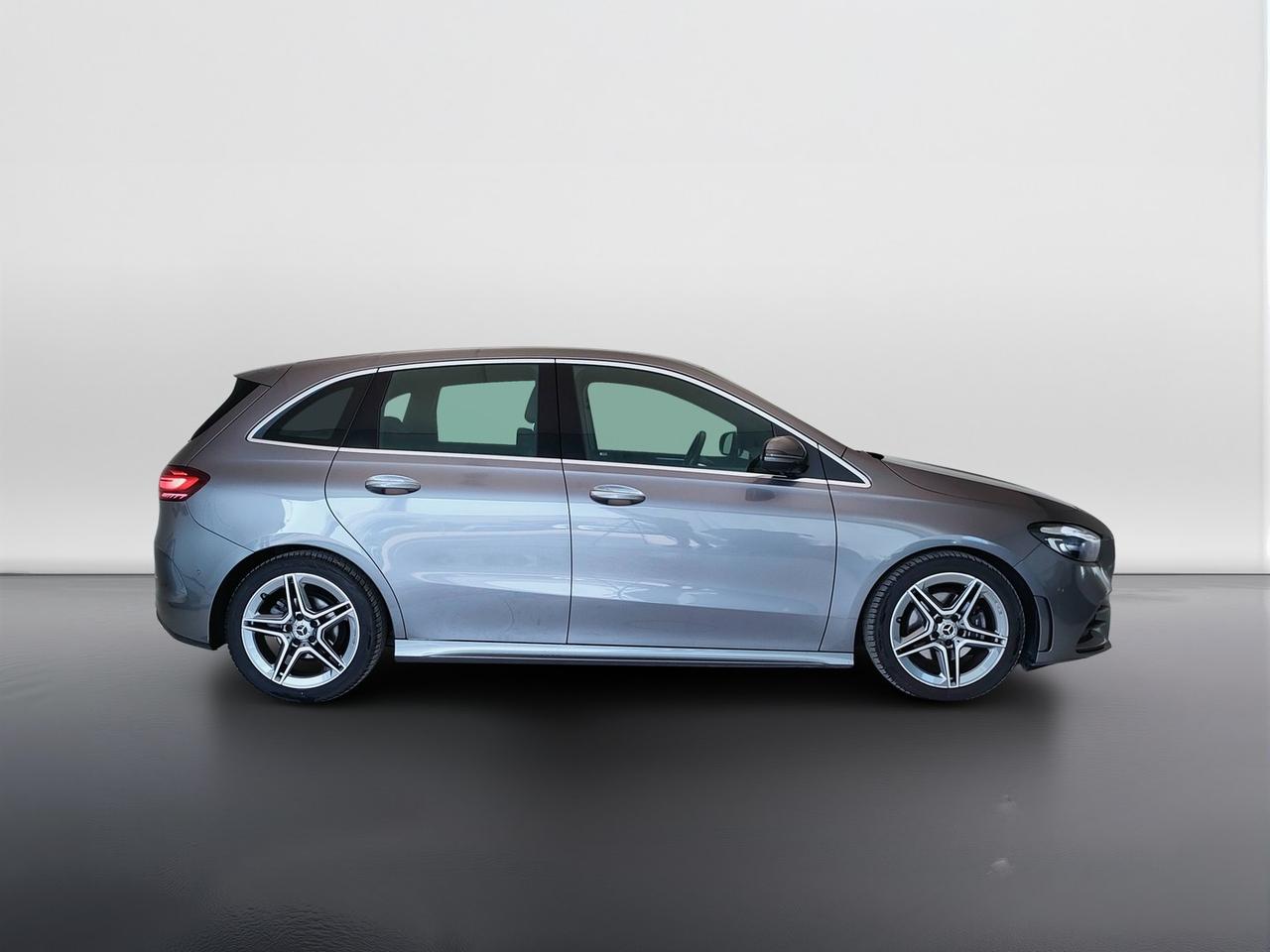 Mercedes-Benz Classe B - W247 2023 - B 180 d AMG Line Advanced Plus auto