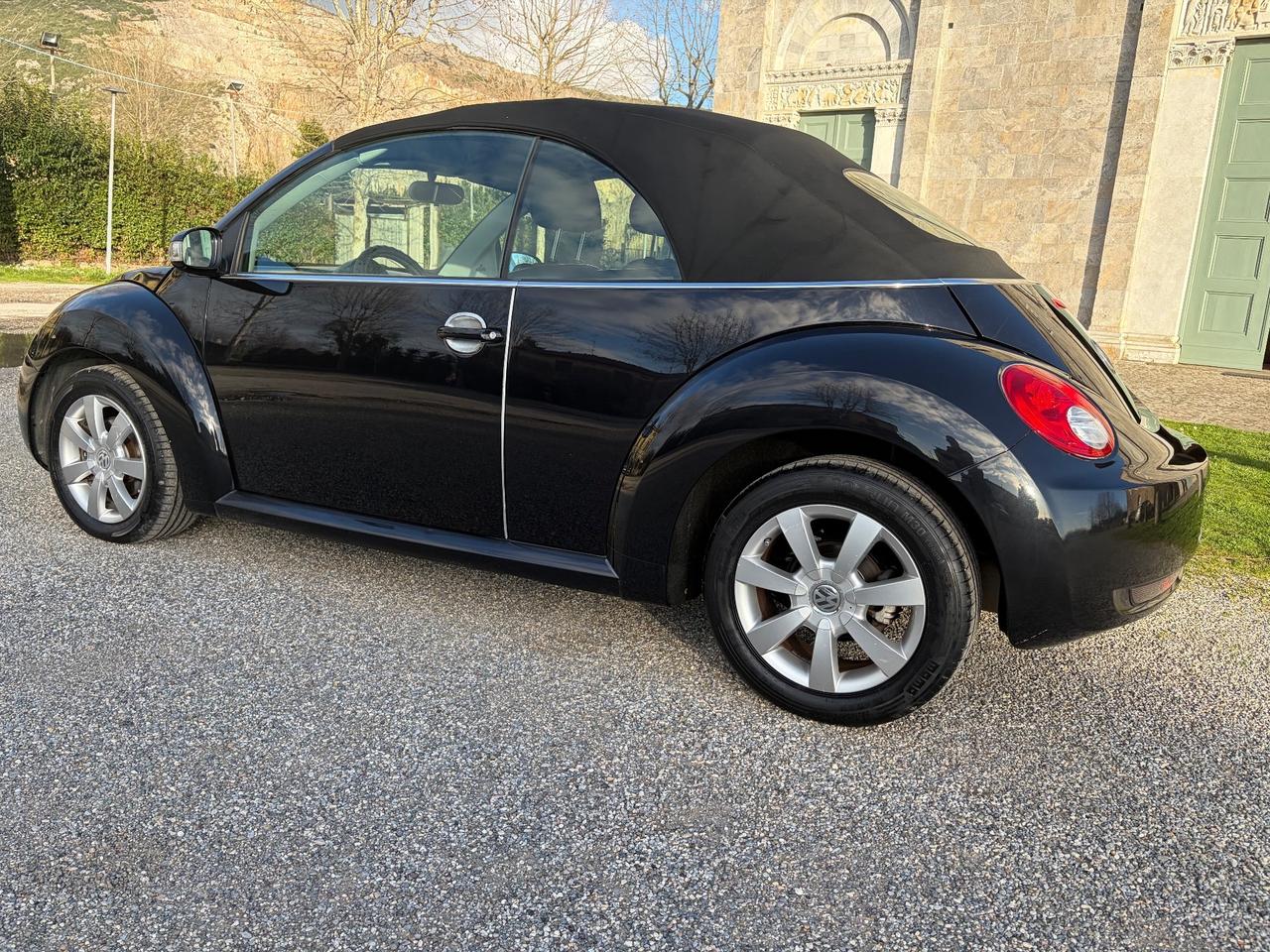 Volkswagen New Beetle 1.9 TDI 105CV Cabrio Lim. Red Edt.