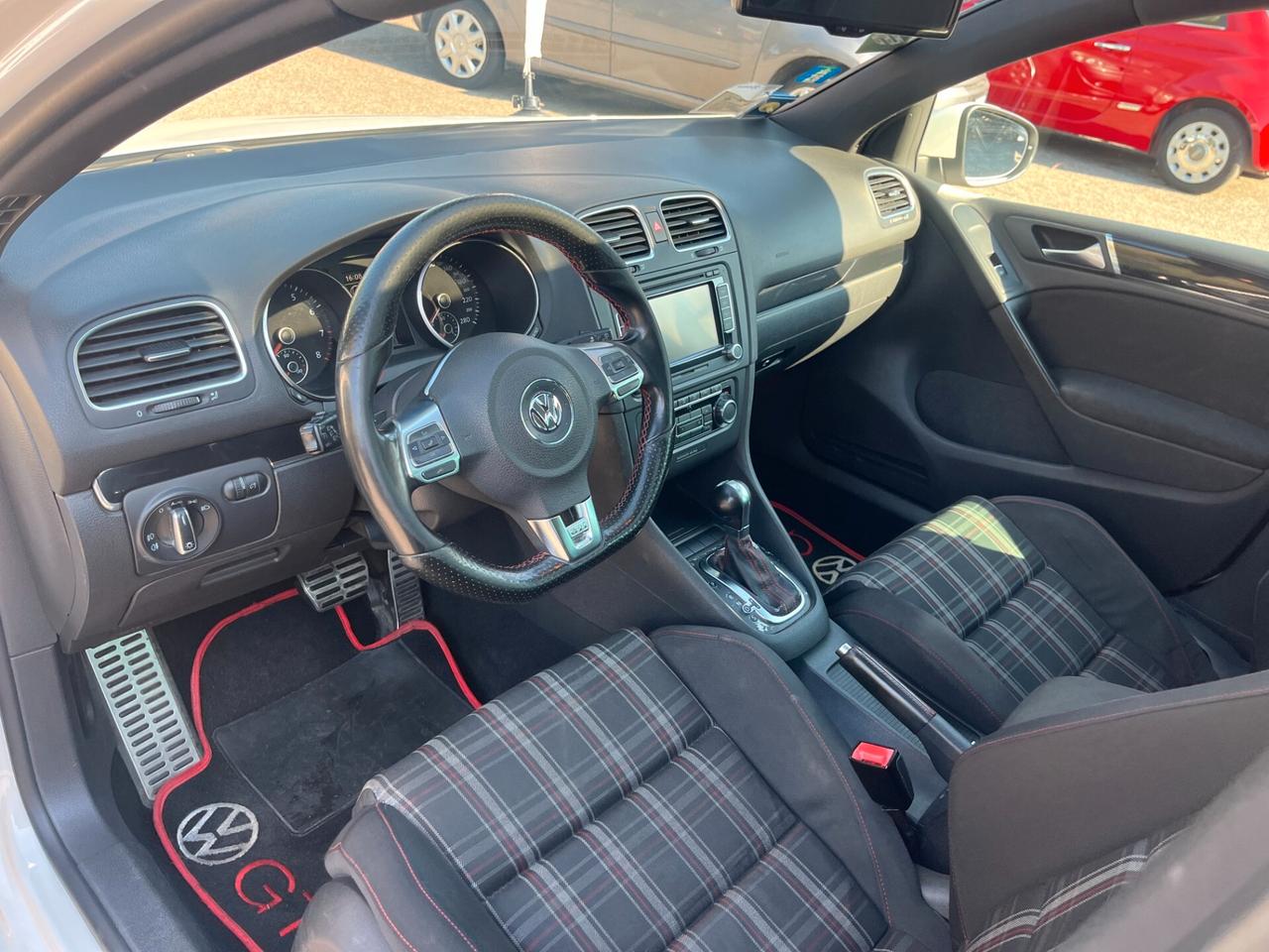 Volkswagen Golf GTI 2.0 TSI 5p.