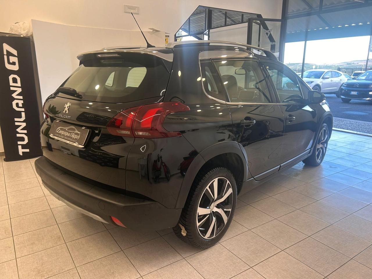 Peugeot 2008 BlueHDi 100 S&S Allure