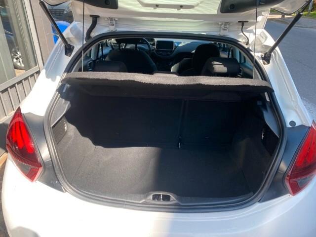 Peugeot 208 1.6 BlueHDi 75 cv 5 porte Active