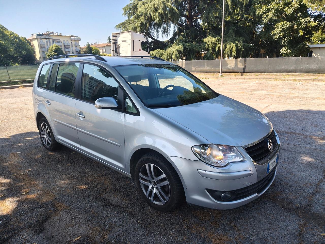 Volkswagen Touran 2.0 Highline METANO