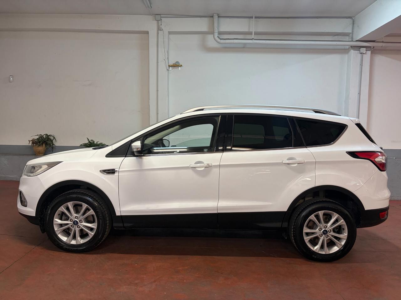 Ford Kuga 1.5 TDCI 120 CV S&S 2WD Titanium