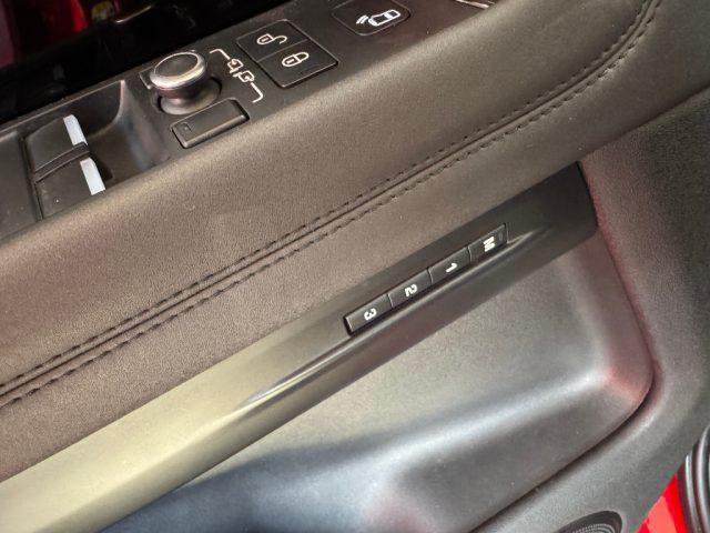 LAND ROVER Range Rover Evoque 2.0D I4-L.Flw 150 CV AWD Auto R-Dynamic