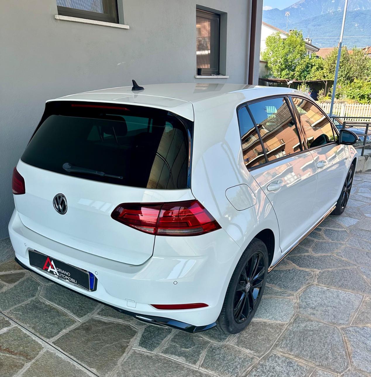 Volkswagen Golf 5 Porte Golf 5p 1.6 tdi R-LINE 115cv dsg