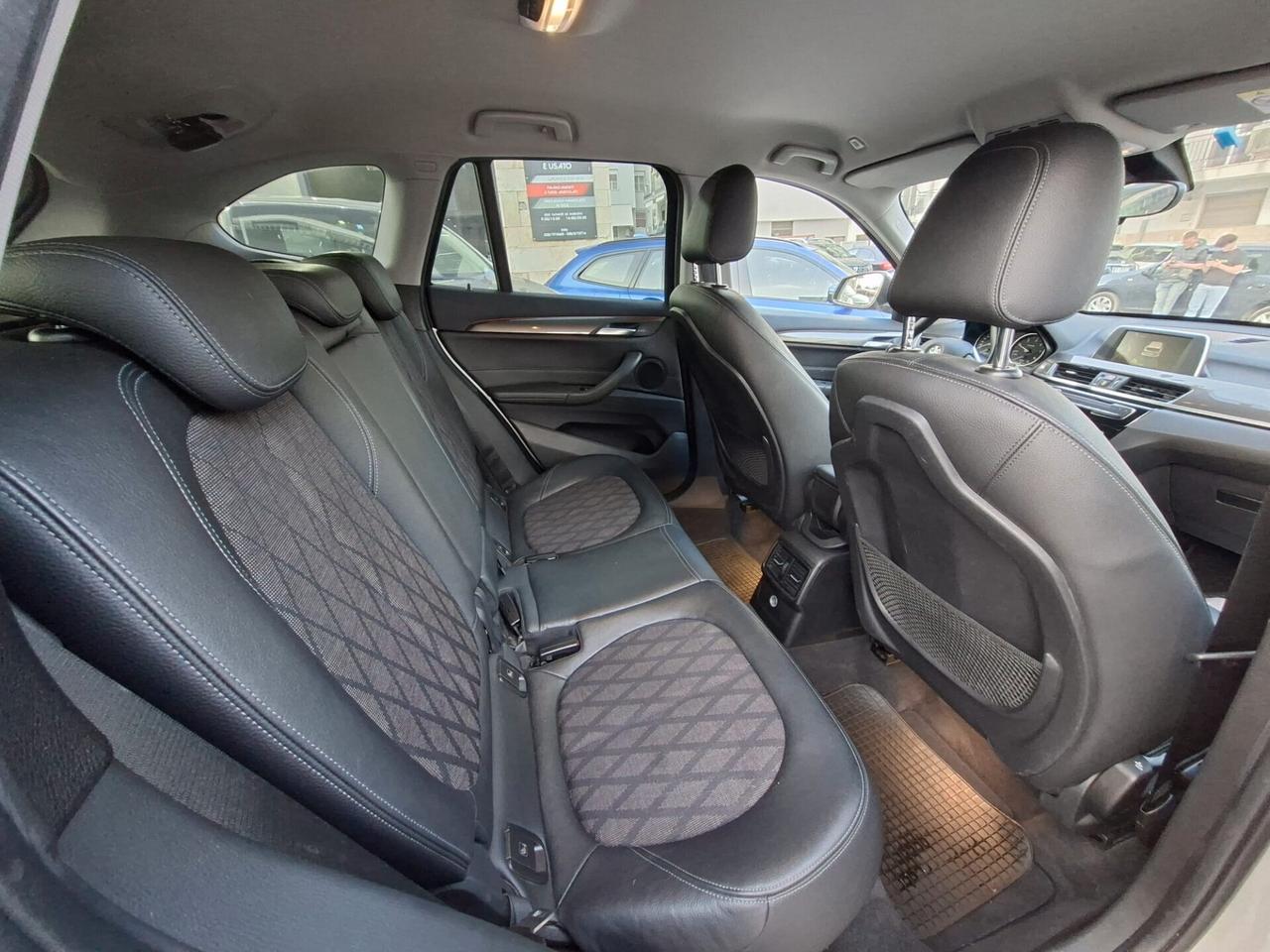 Bmw X1 sDrive 18d xLine * Pelle * Navi * Garantita 12 Mesi