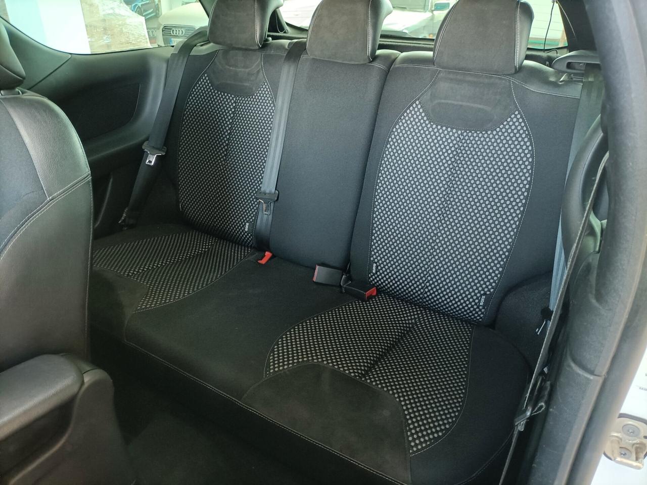 Ds DS3 3 1.6 THP 155 Sport Chic 03/2011