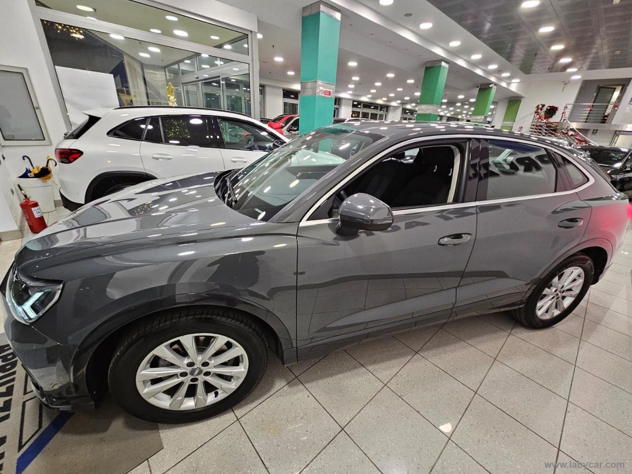 AUDI Q3 SPB 35 TDI S tronic Business Plus