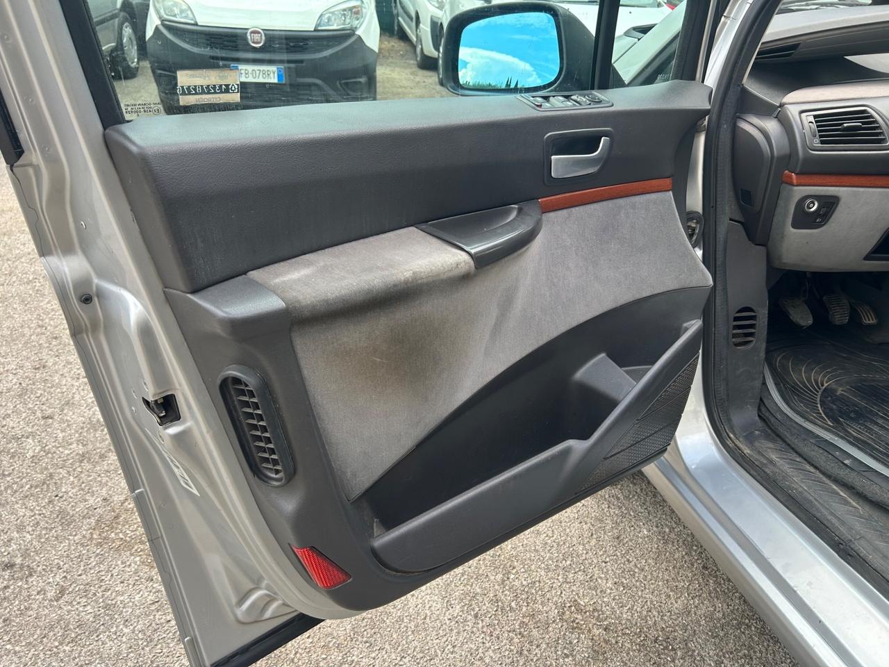 Citroen C8 2.2 HDi FAP 7 Posti