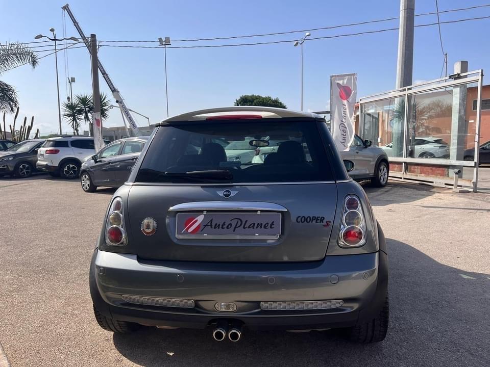 Mini Mini 1.6 16V Cooper S Black Friday