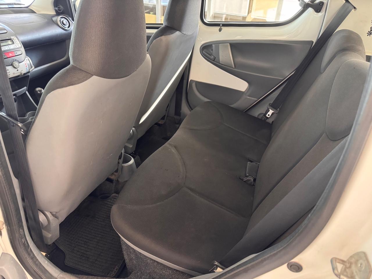 Toyota Aygo 1.0 12V VVT-i 5 porte Sol Connect