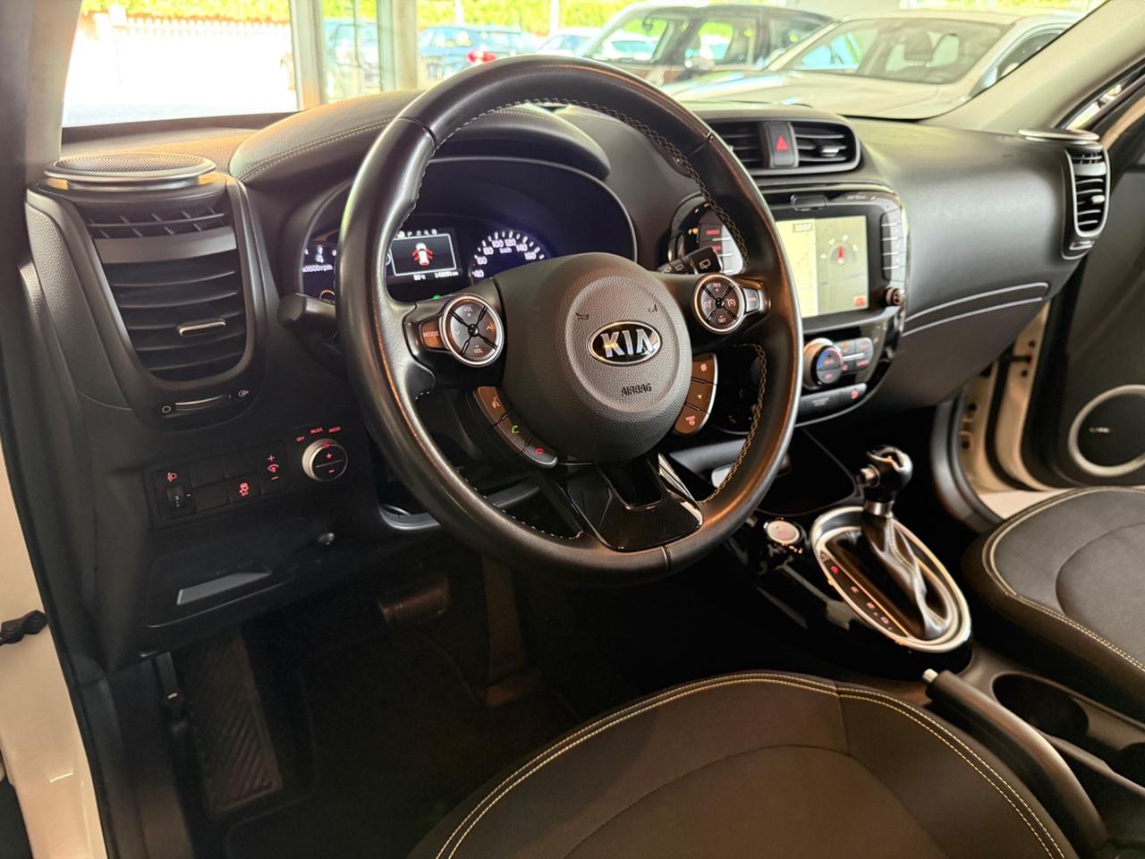 Kia Soul 1.6 crdi 16v Your 128cv AUTO ! NEOPATENTATI !!