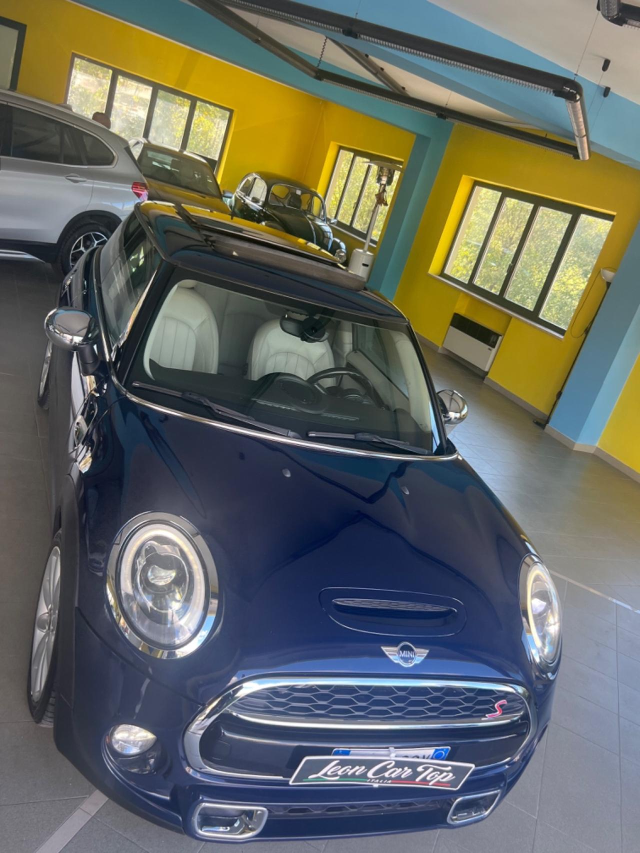 Mini 2.0 Cooper SD Boost automatico tetto full accetto permute e finanziamenti