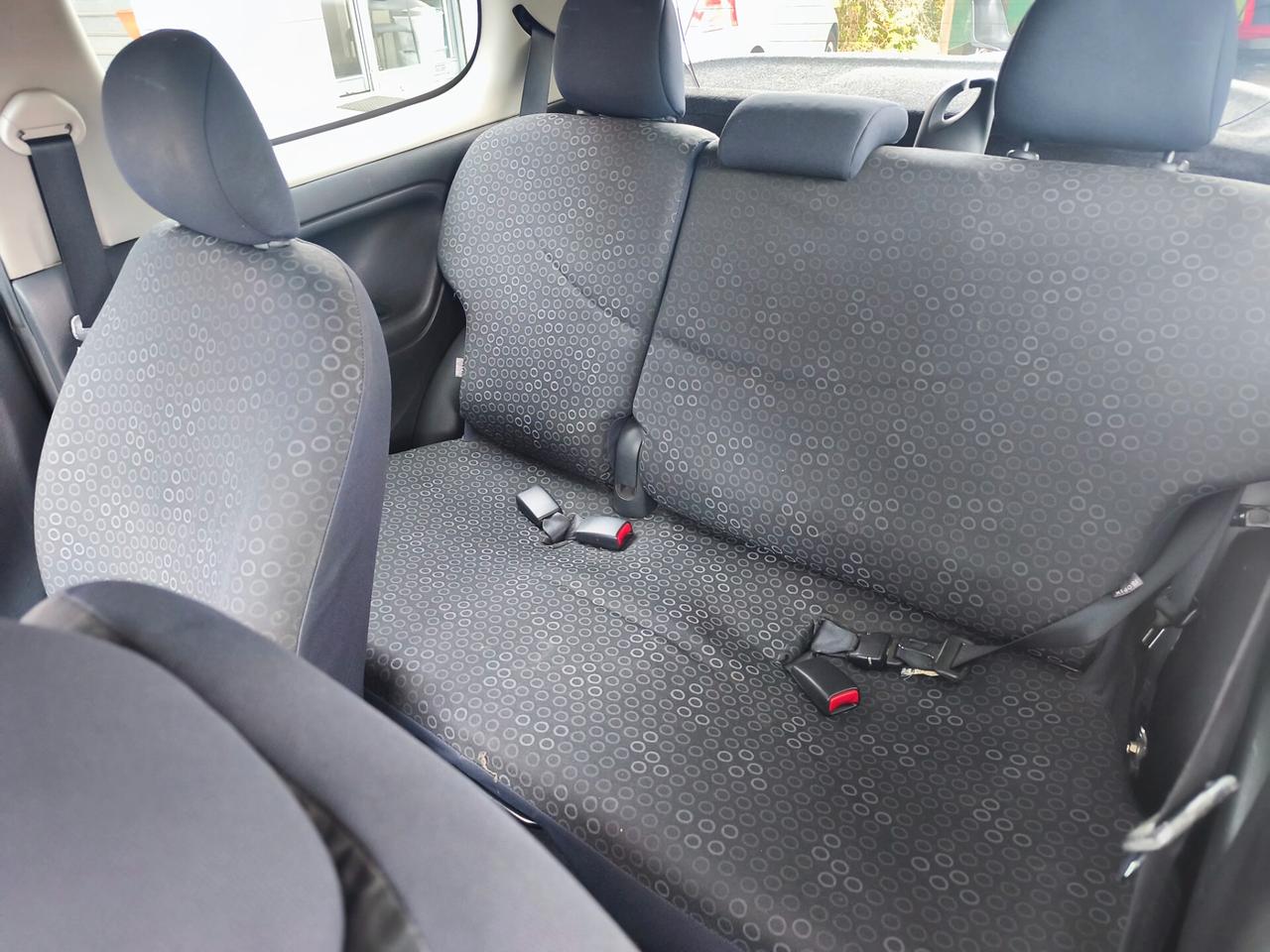 Toyota Yaris 1.0i 16V cat 3 porte Sol