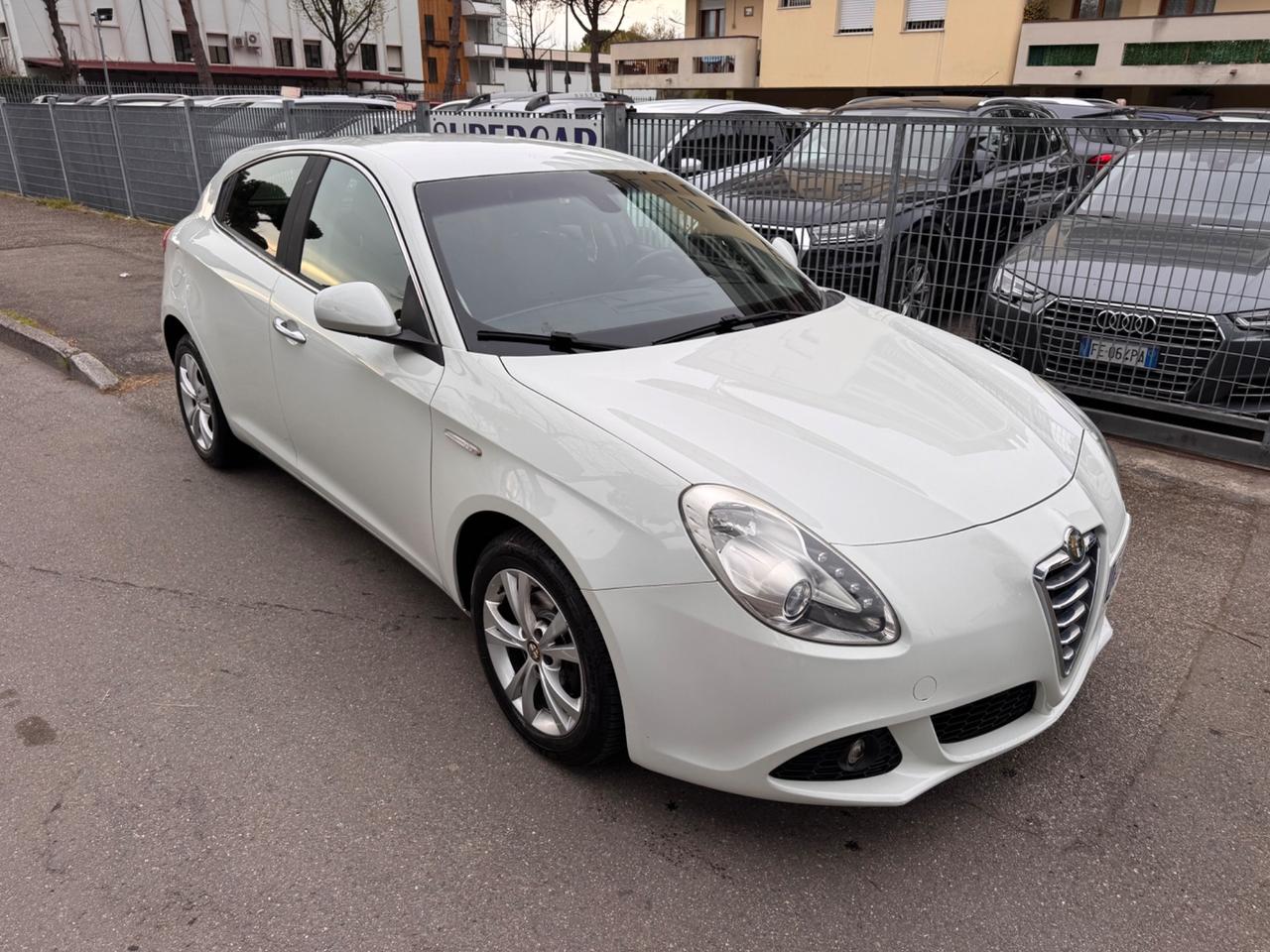 Alfa Romeo Giulietta 1.6 JTDm-2 neopaten garanzia 12 m