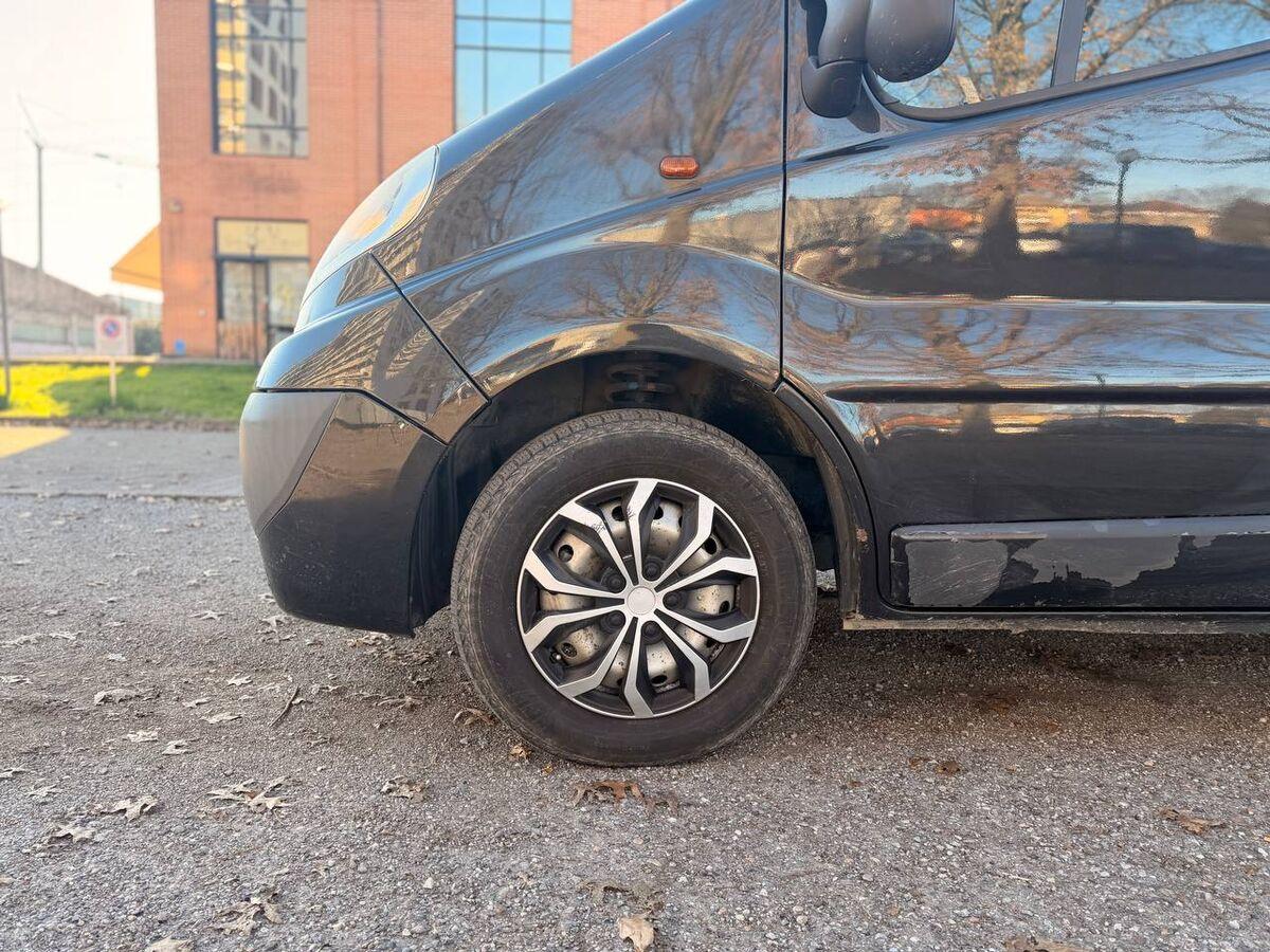 Opel Vivaro 29 2.0 cdti 120cv L2H1 combi E5