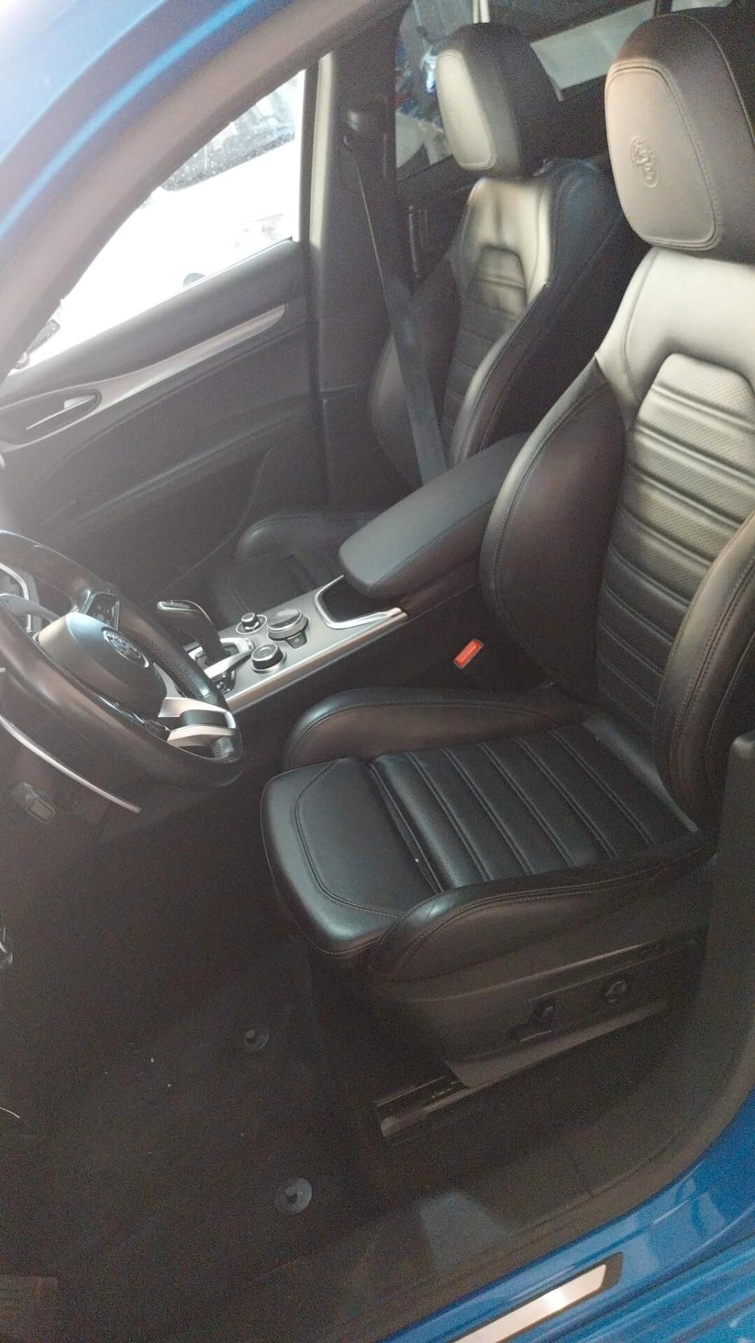 Alfa Romeo Stelvio 2.2 CC 210 CV AT8 Q4 Veloce