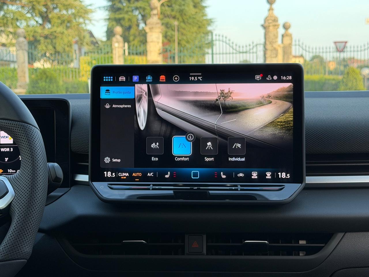 Volkswagen T-Roc 1.5 eTSI ACT 150 CV DSG R-Line