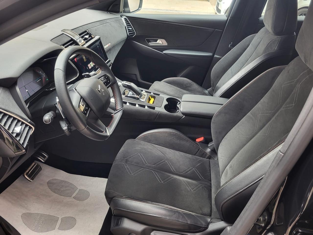 DS 7 Crossback HDi 130 aut. Performance Line Cerchi 19...
