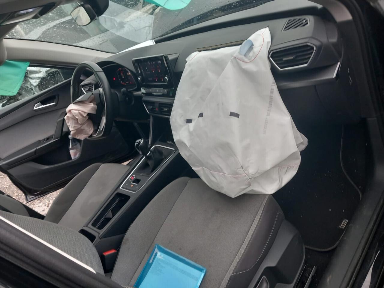 Seat Leon Sportstourer 2.0 TDI 150 CV DSG Business sinistrata