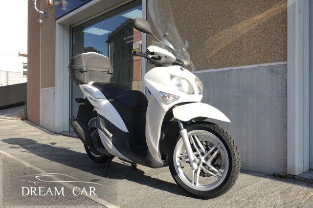 YAMAHA Xenter 150 PARABREZZA - BAULETTO