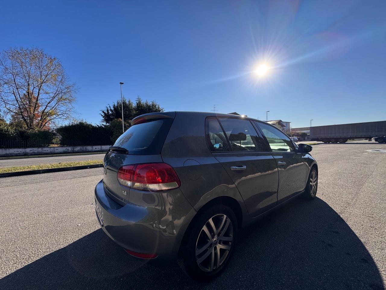 Volkswagen Golf 1.6 5p. Comfortline